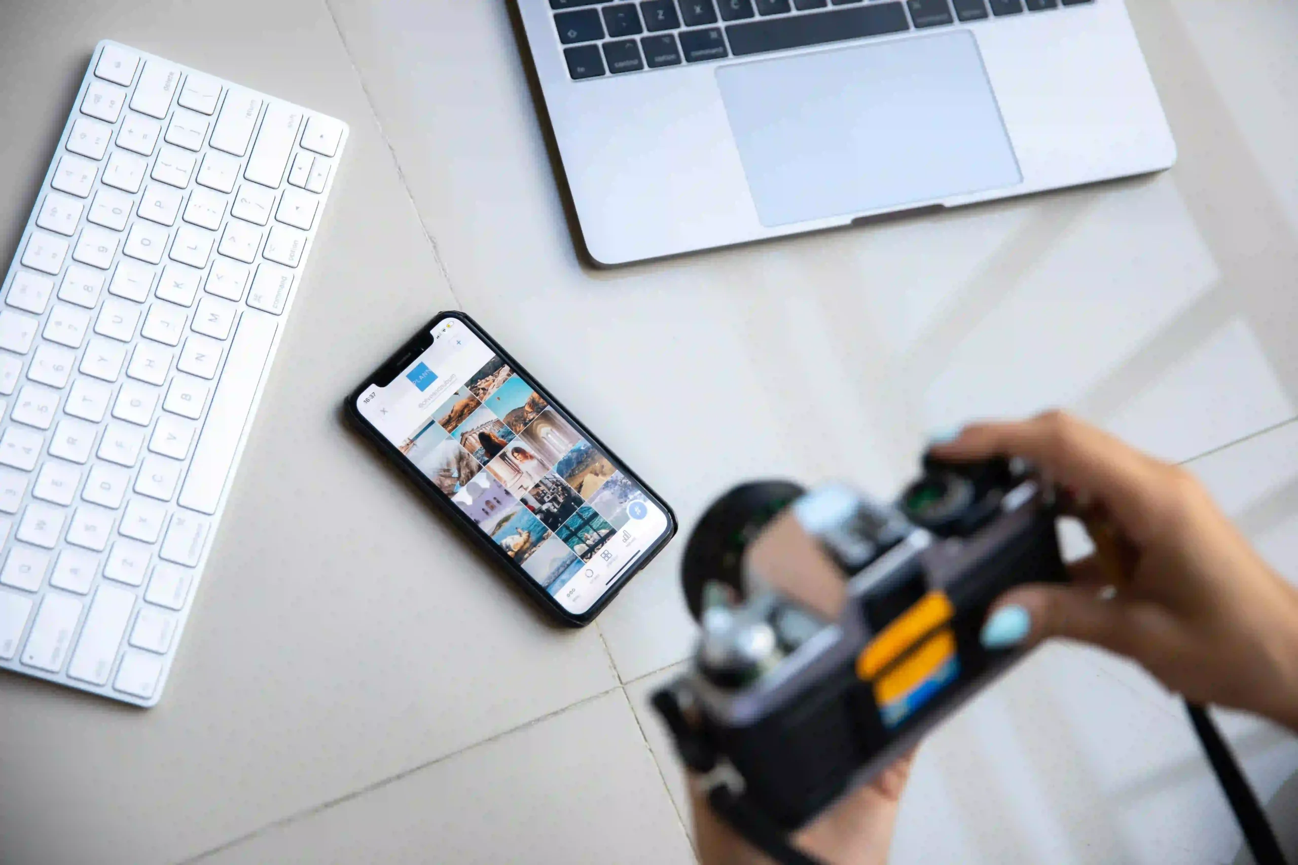 Manajemen Bisnis Online